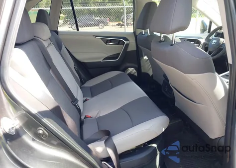 2024 Toyota Rav4 Hybrid Xle z USA, uszkodzony, nr VIN 2T3RWRFV5RW224838